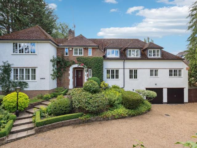 House for sale in Gerrards Cross, Denham