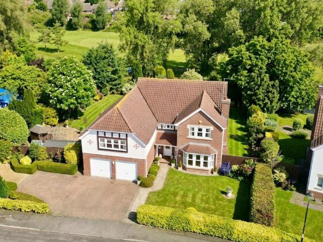 House for sale in Collingtree