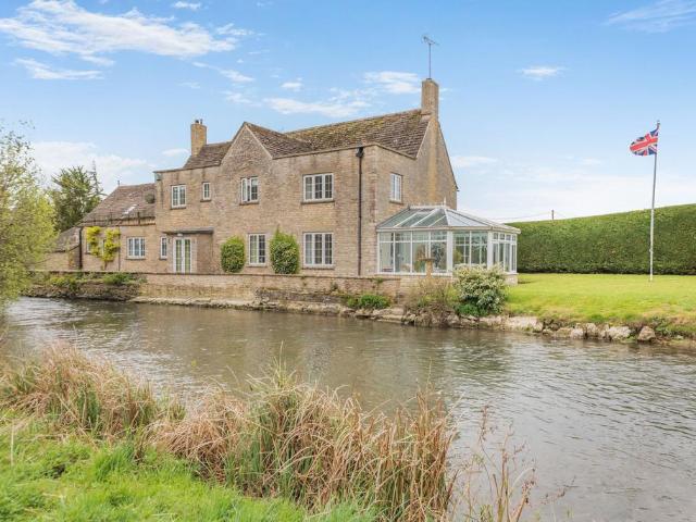 House for sale in Fairford, Fossebridge