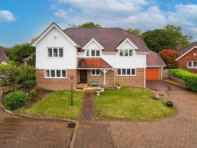 House for sale in Heathlands, East Sussex
