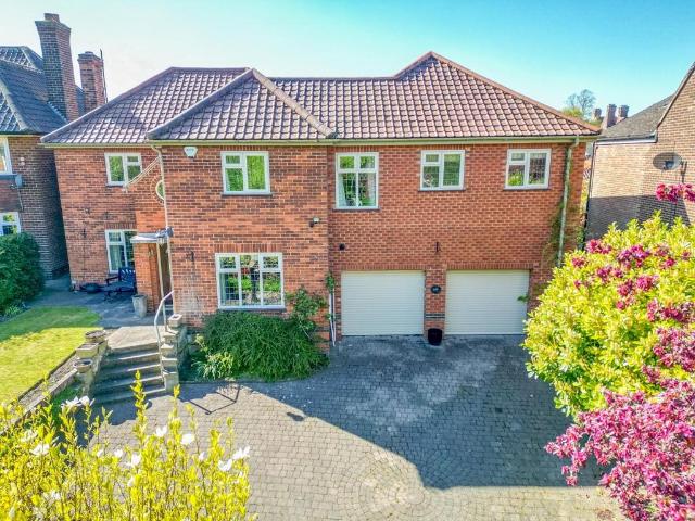 House for sale in High Field, York