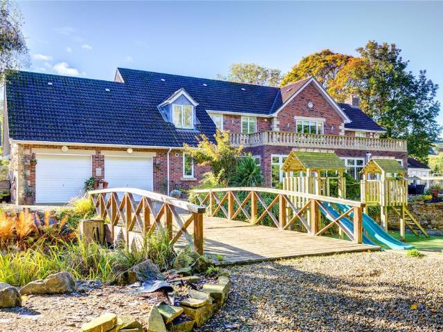 House for sale in Esh