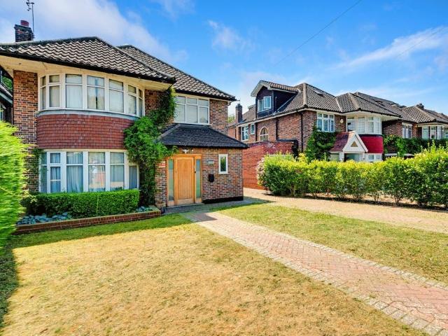 House for sale in London Borough of Barnet, Greater London
