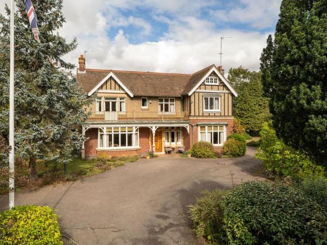 House for sale in Bedford