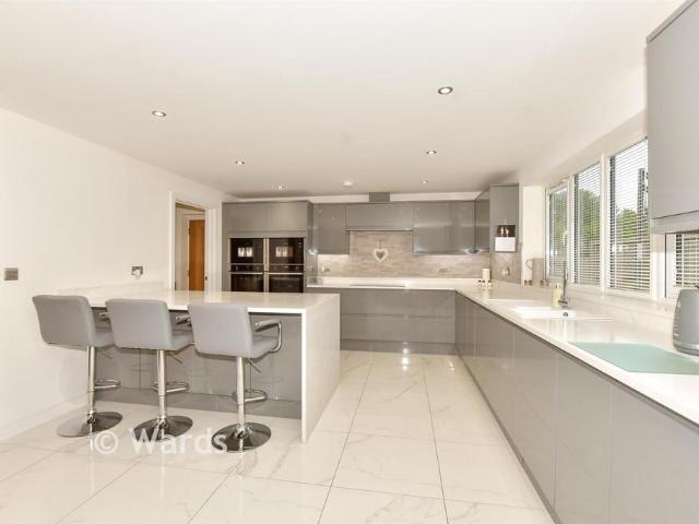 House for sale in Kearsney, Ash