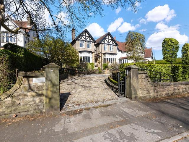 House for sale in Park Villas, Leeds