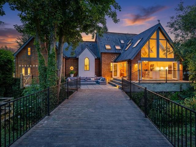 House for sale in Duton Hill, Essex