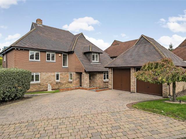 House for sale in West End, Heol-las