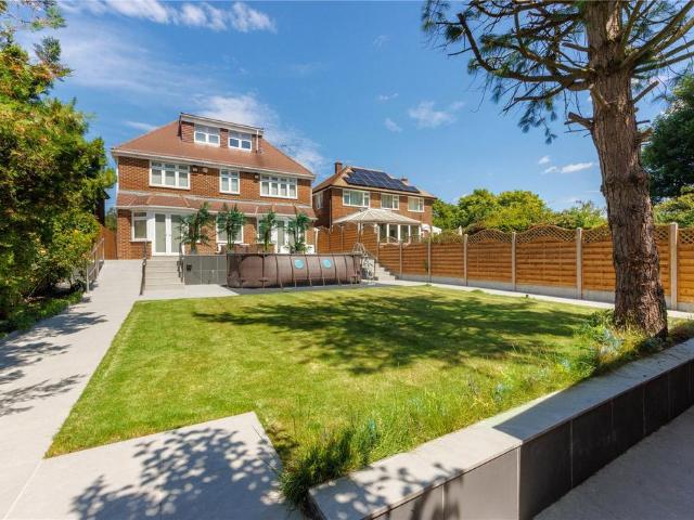 House for sale in Radlett, Hertfordshire