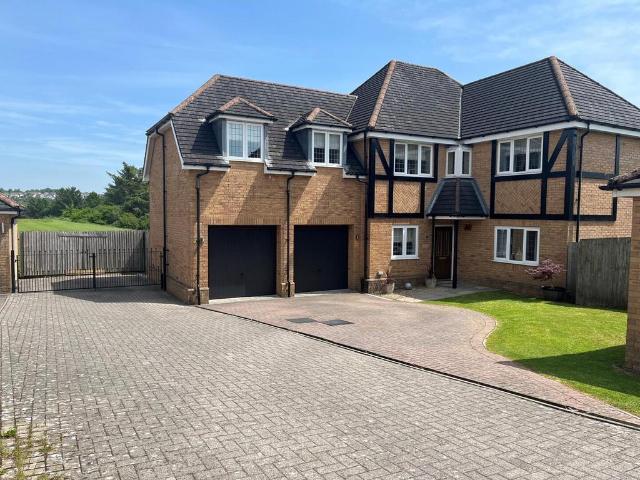 House for sale in Newcastle Higher, Pen-y-fai