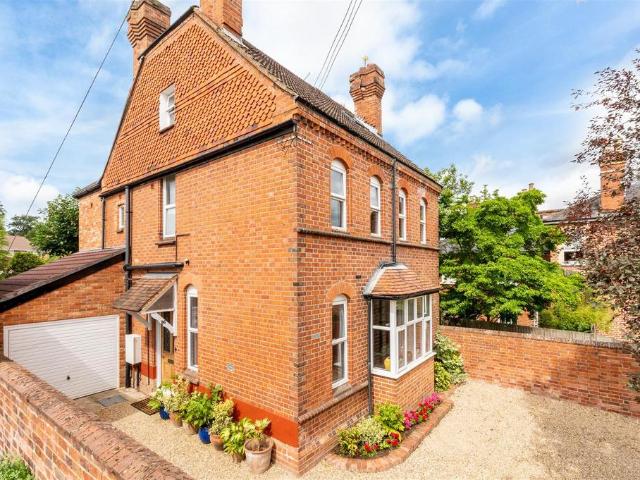 House for sale in Newtown, Reading