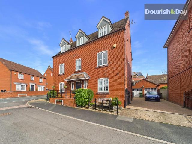 House for sale in Stone, Baswich