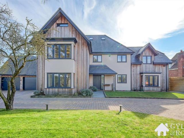 House for sale in Lawford, Dale Hill