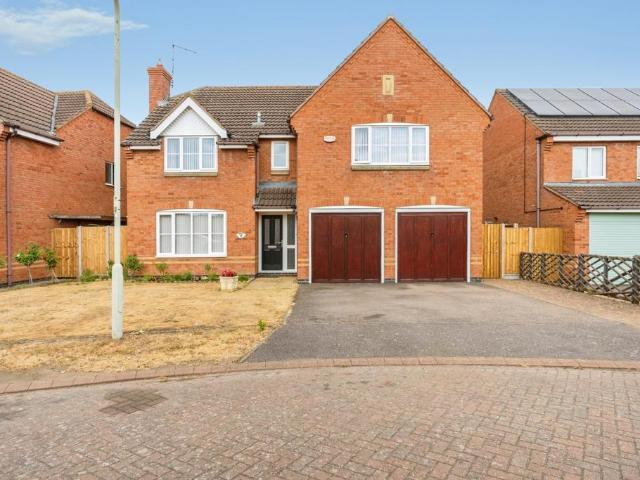 House for sale in Bedford