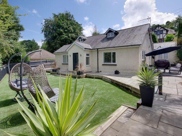 House for sale in Kinson, Bournemouth