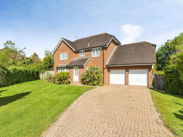 House for sale in Horsham, West Sussex