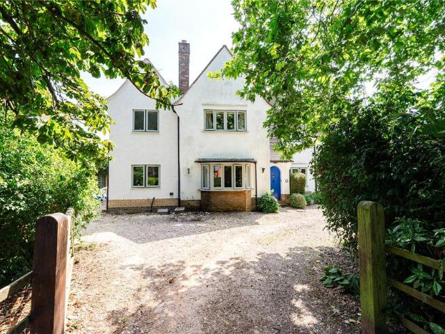 House for sale in Elmfield, Leicestershire