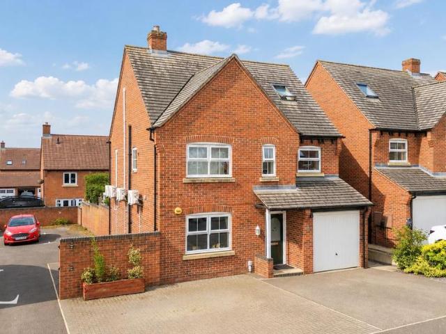 House for sale in Egginton, East Midlands