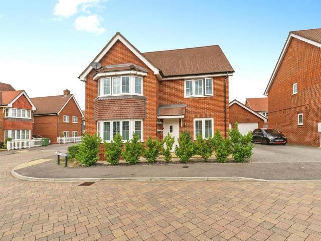 House for sale in The Maples, Bovis Homes, Horsham
