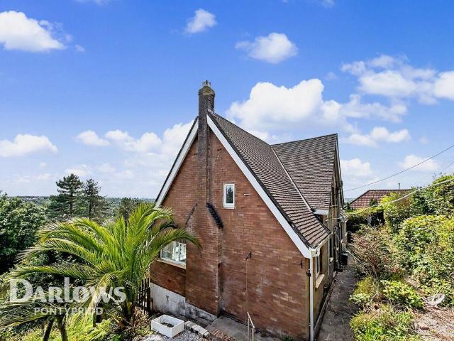 House for sale in Llantrisant, Wales