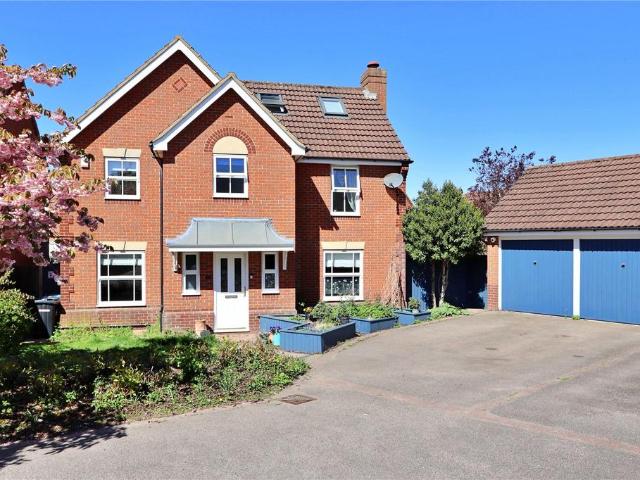 House for sale in Shenley Brook End, Milton Keynes