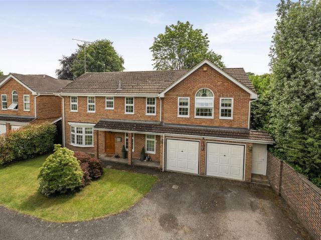 House for sale in Moulsham Green, Hart