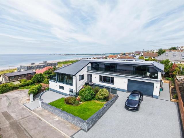 House for sale in Ogmore-by-sea, Wales