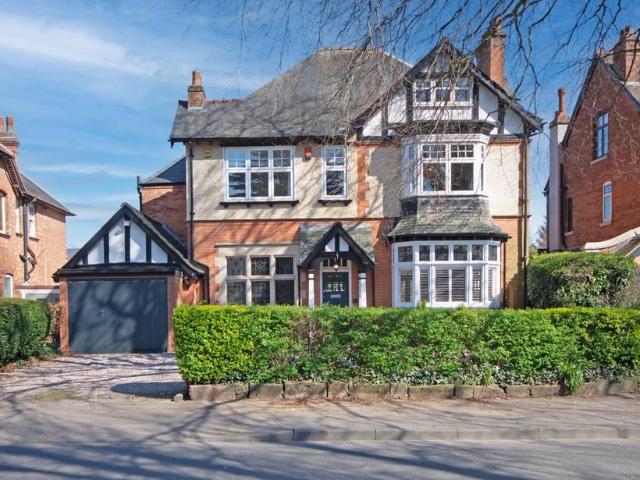 House for sale in Sutton Coldfield, West Midlands