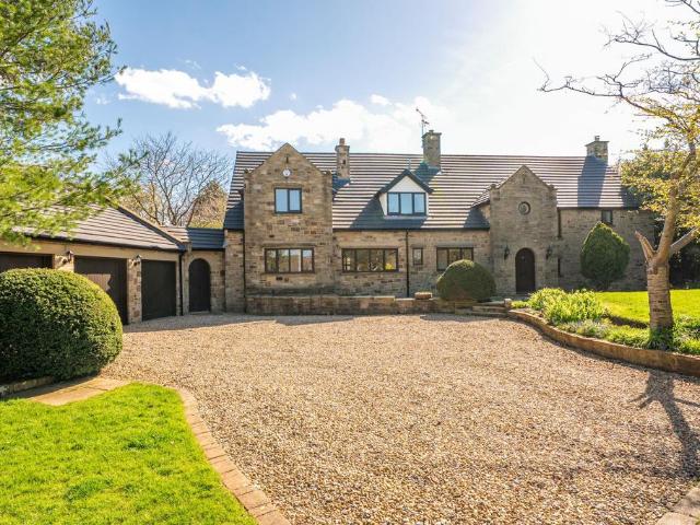 House for sale in Sicklinghall, York and North Yorkshire