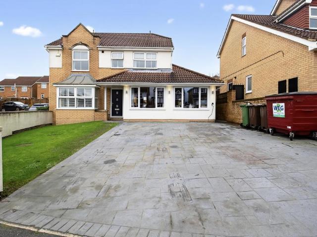 House for sale in West Yorkshire