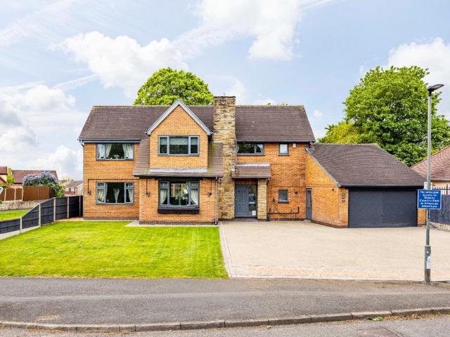 House for sale in Caldermill, East Midlands