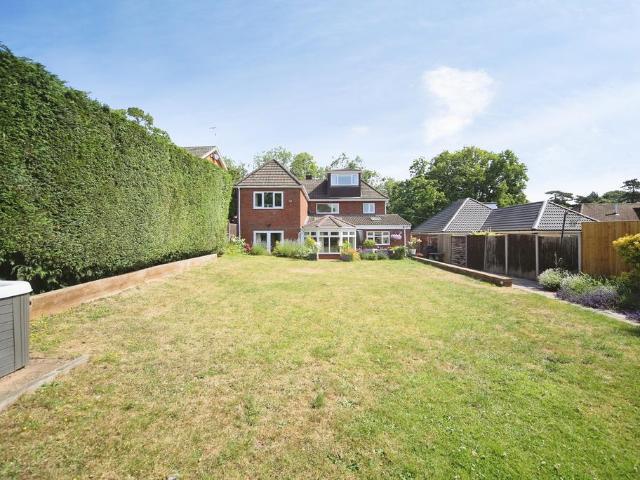 House for sale in Green Close, Warwickshire