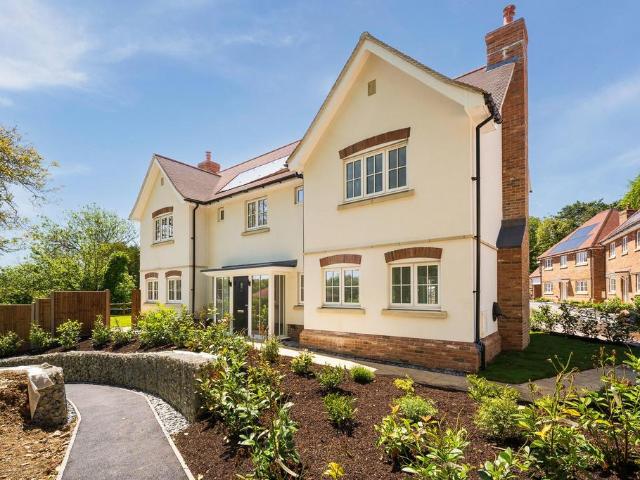 House for sale in Elvington, Ash