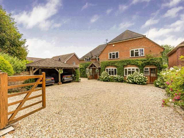 House for sale in Upper Basildon, West Berkshire
