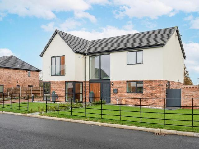 House for sale in Stokesby, Norfolk