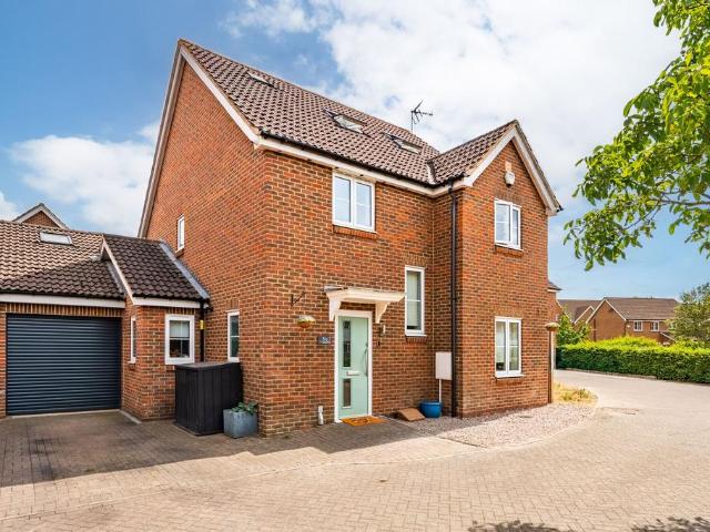House for sale in Winnersh