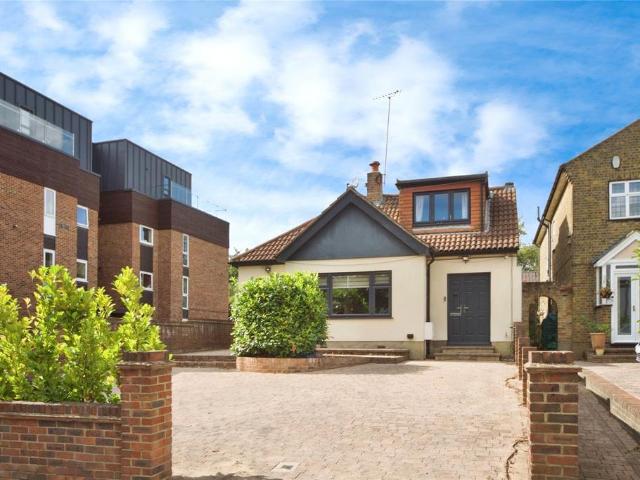 House for sale in South Woodford, Greater London