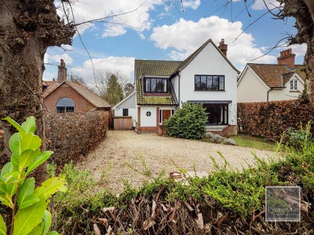 House for sale in East Bank, Norfolk