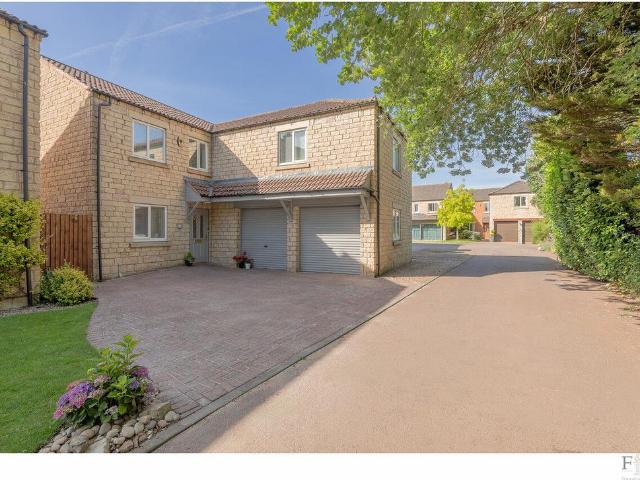 House for sale in Stanford On Avon, Leicestershire