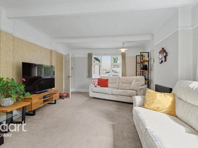 House for sale in Chatham
