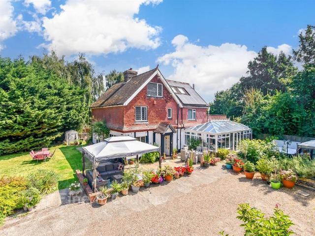 House for sale in Ash, Kent