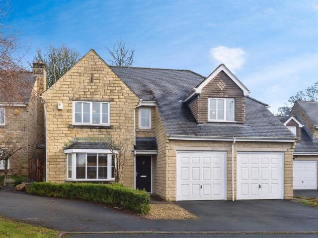 House for sale in Warley Town, West Yorkshire