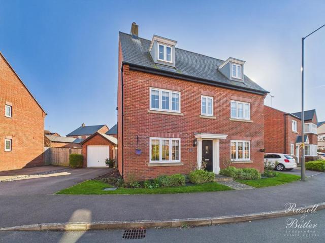 House for sale in Buckingham, Buckinghamshire