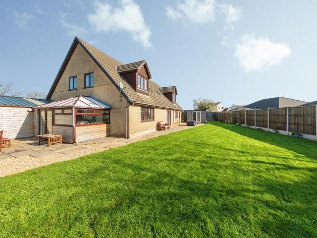 House for sale in Llangyndeyrn, Carway