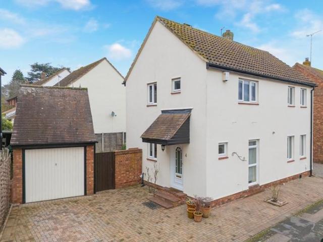 House for sale in Ongar, Epping