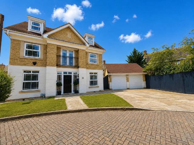 House for sale in Dettingen Park, Deepcut