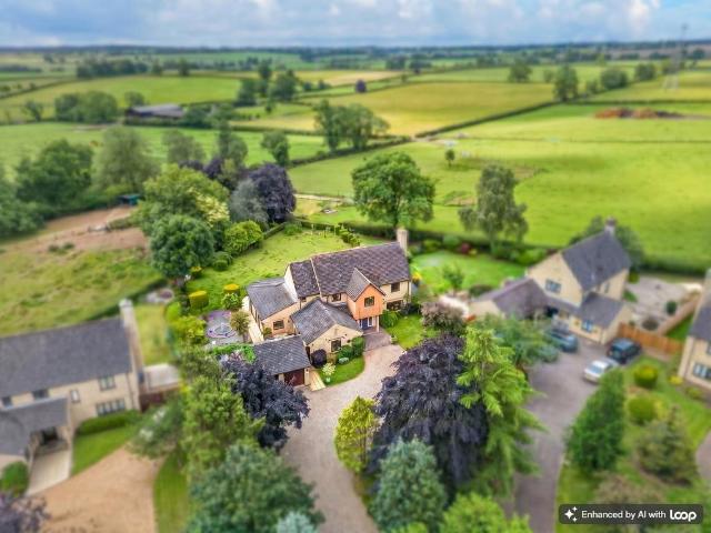 House for sale in Orlingbury