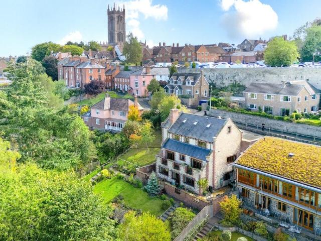 House for sale in Ludlow, Shropshire
