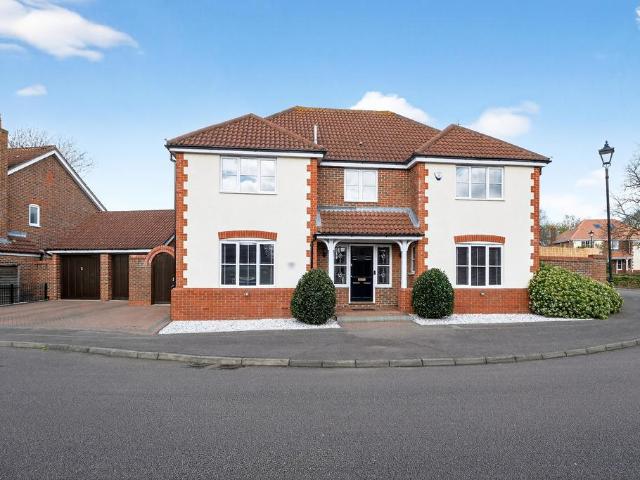 House for sale in Fenny Stratford, Milton Keynes