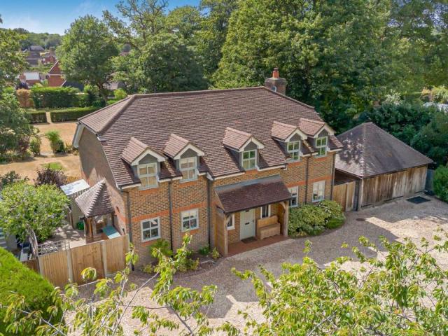 House for sale in Shackleford, Westborough